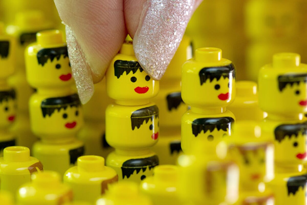 Mattel's Lego Last-Minute Toy Purchases Keep Items in Stock Bloomberg