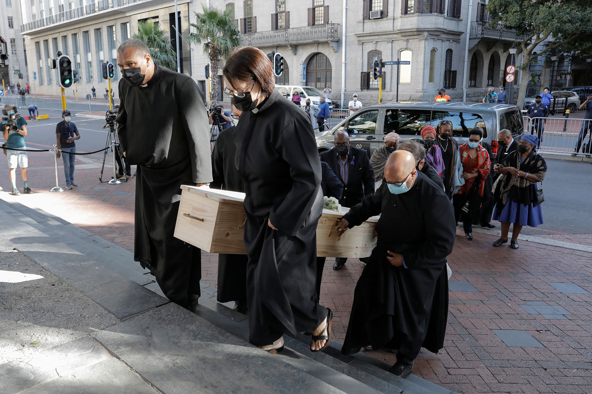 Desmond Tutu Service South Africans Pay Their Respects Bloomberg