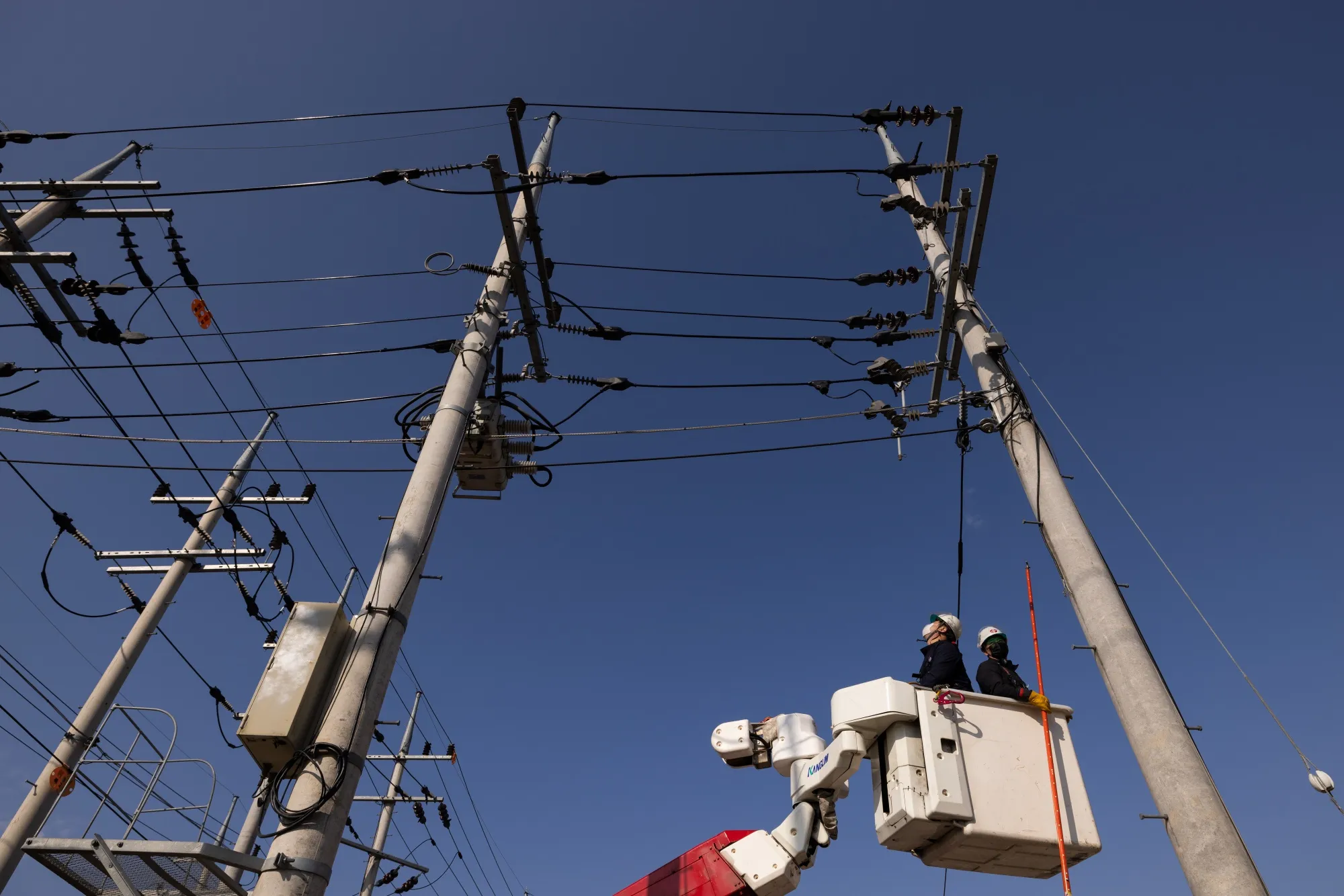 Kepco&nbsp;engineers work&nbsp;at a power substation in Naju, South Jeolla Province, South Korea.