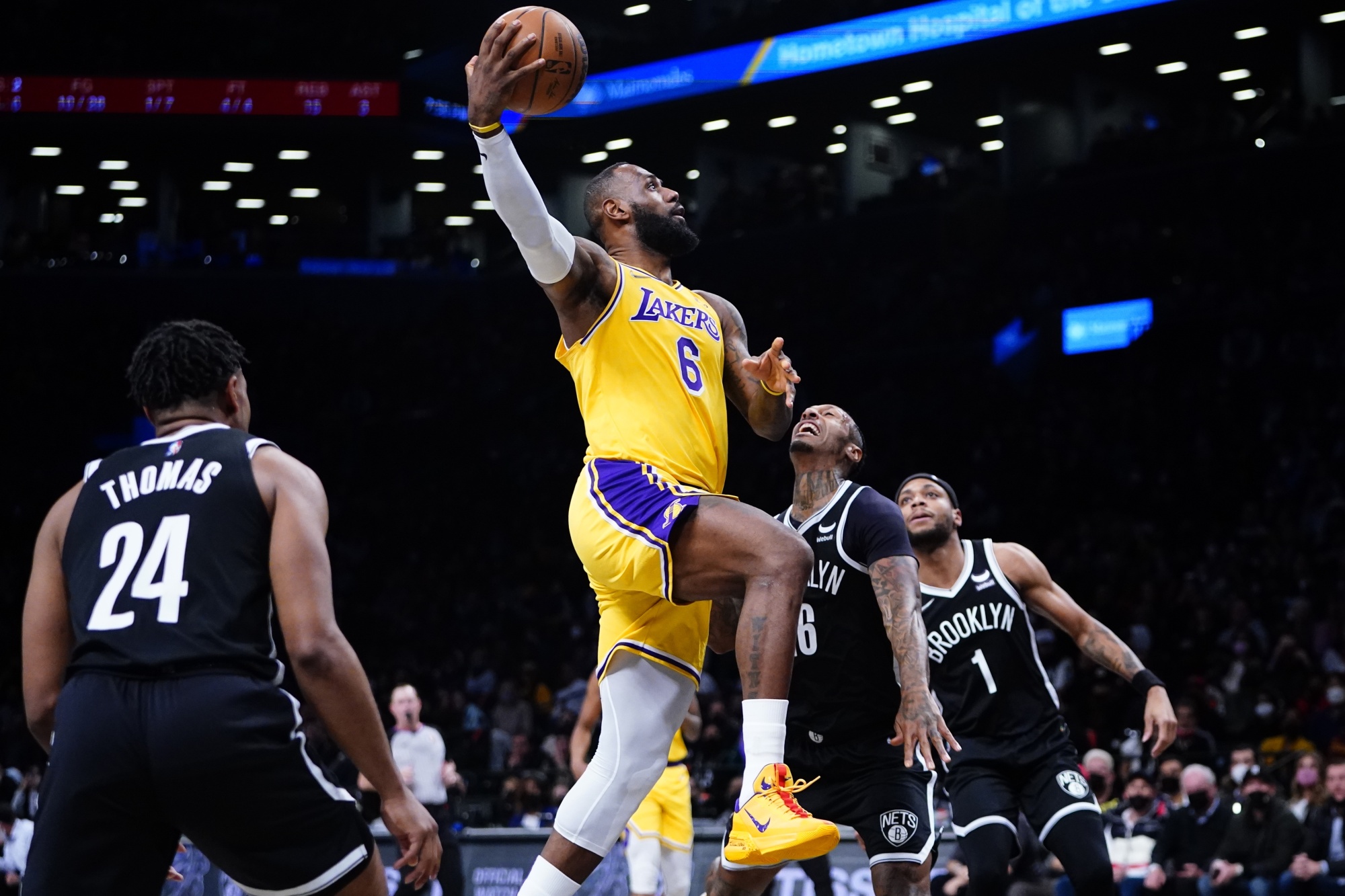 LA Lakers (Kobe RIP) top for Franklin 