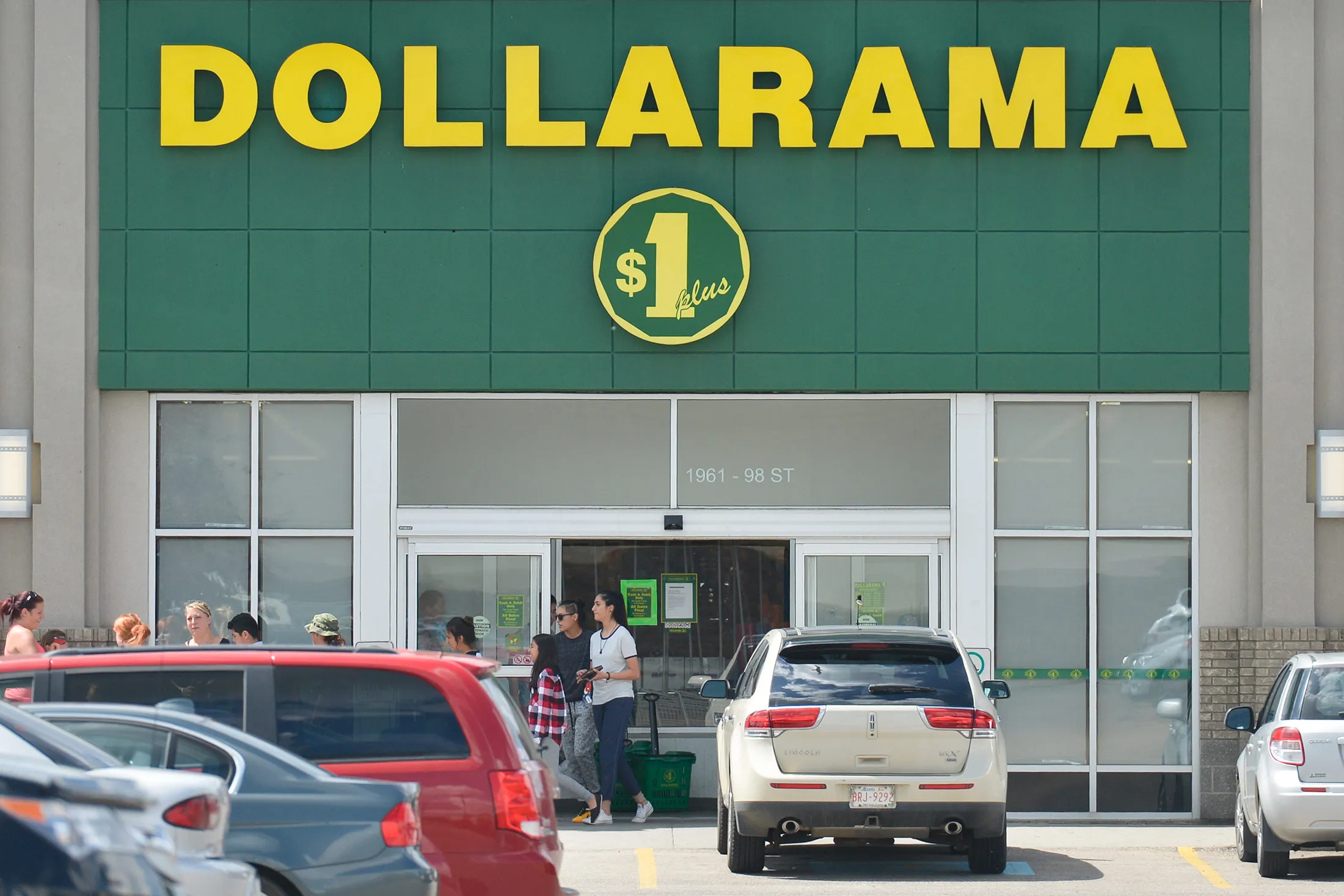 A Dollarama&nbsp;store&nbsp;in Edmonton, Alberta.&nbsp;