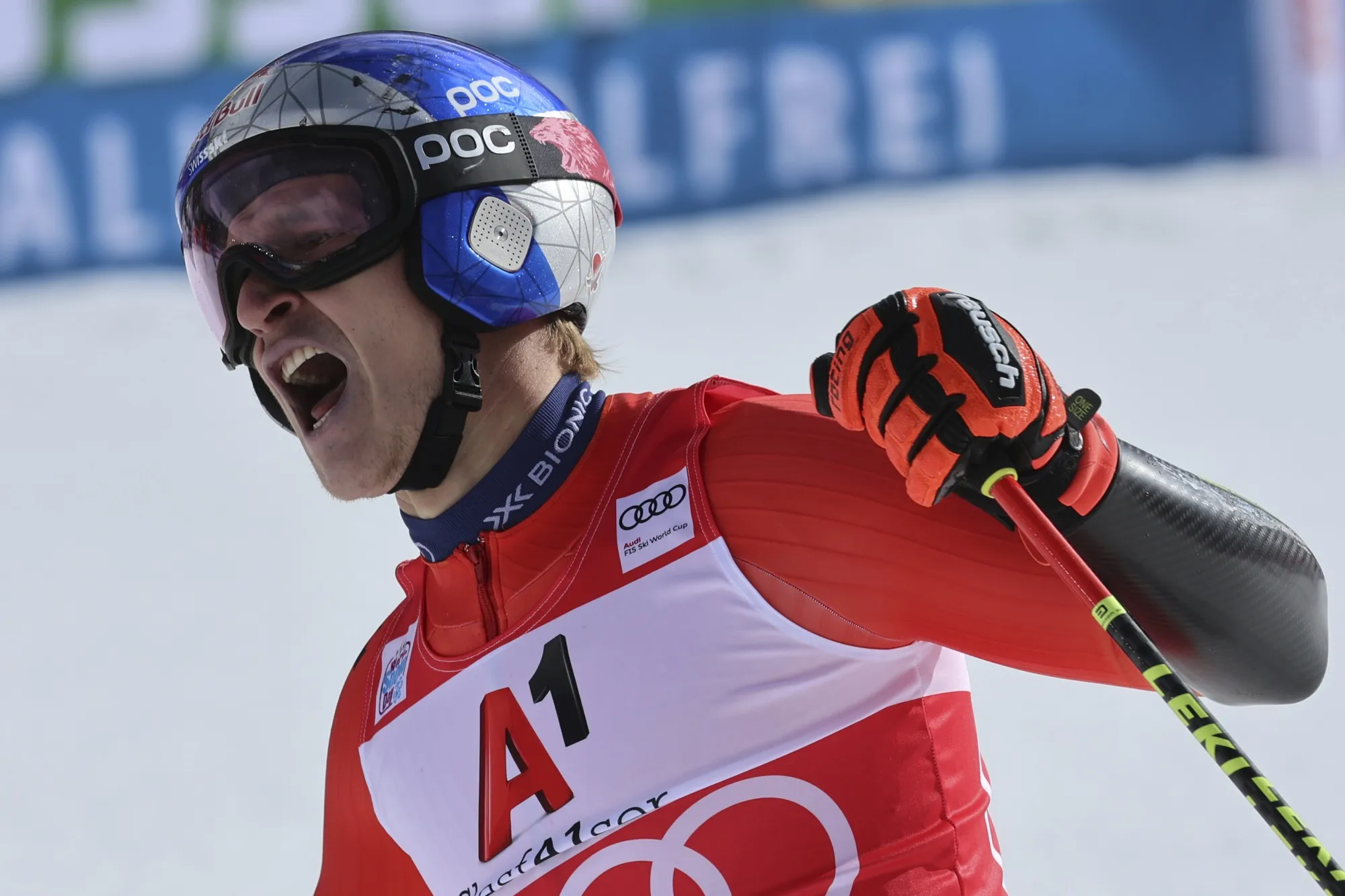 Olympic GS Champion Odermatt Dominates Ski WCup Opener - Bloomberg