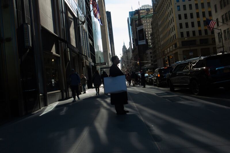 A shopper on 5th Avenue in New York.