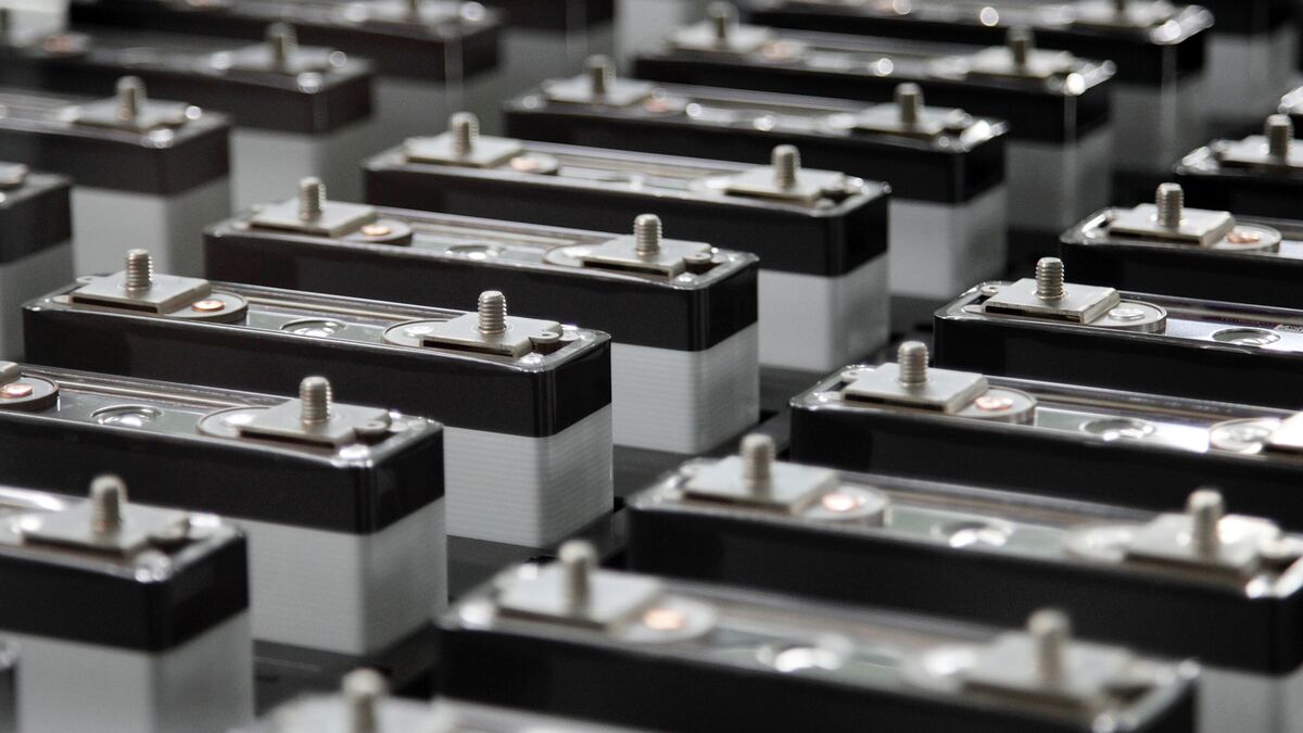 Tech Guru Bill Joy Unveils a Battery to Challenge Lithium-Ion