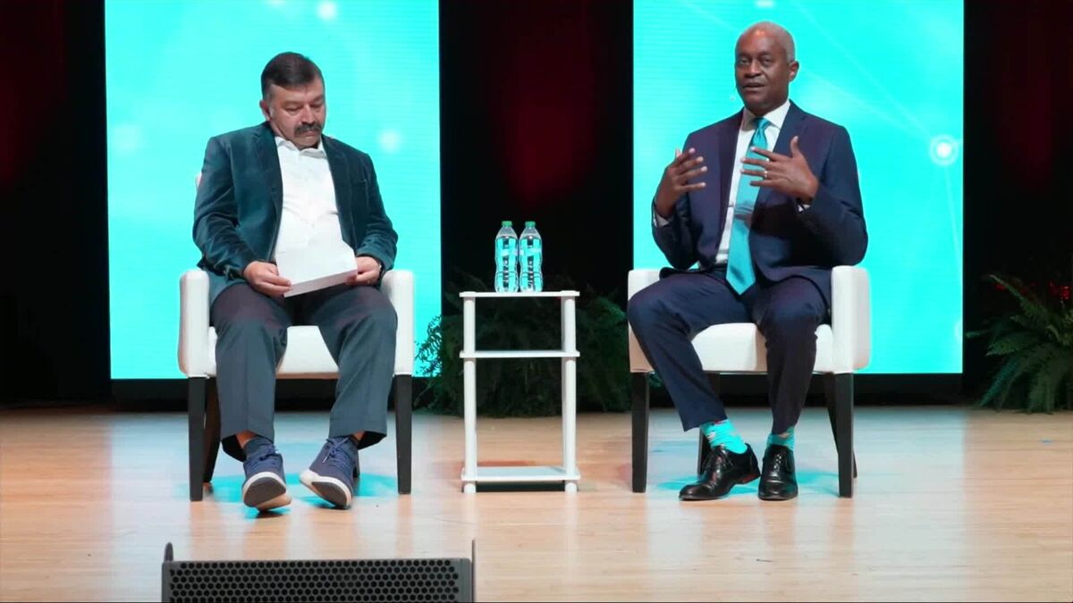 ⚫️ BLOOMBERG: "Raphael Bostic: Opportunità e sfide della tecnologia finanziaria e la stabilità delle criptovalute"