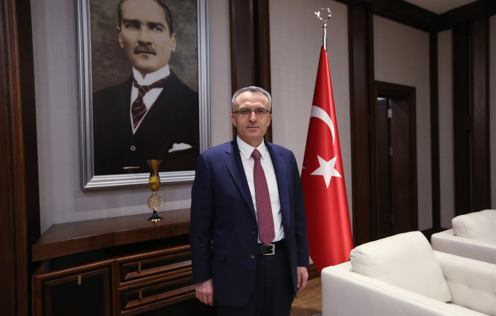 Türkiye Maliye Bakanı Naji Ajbal ile röportaj