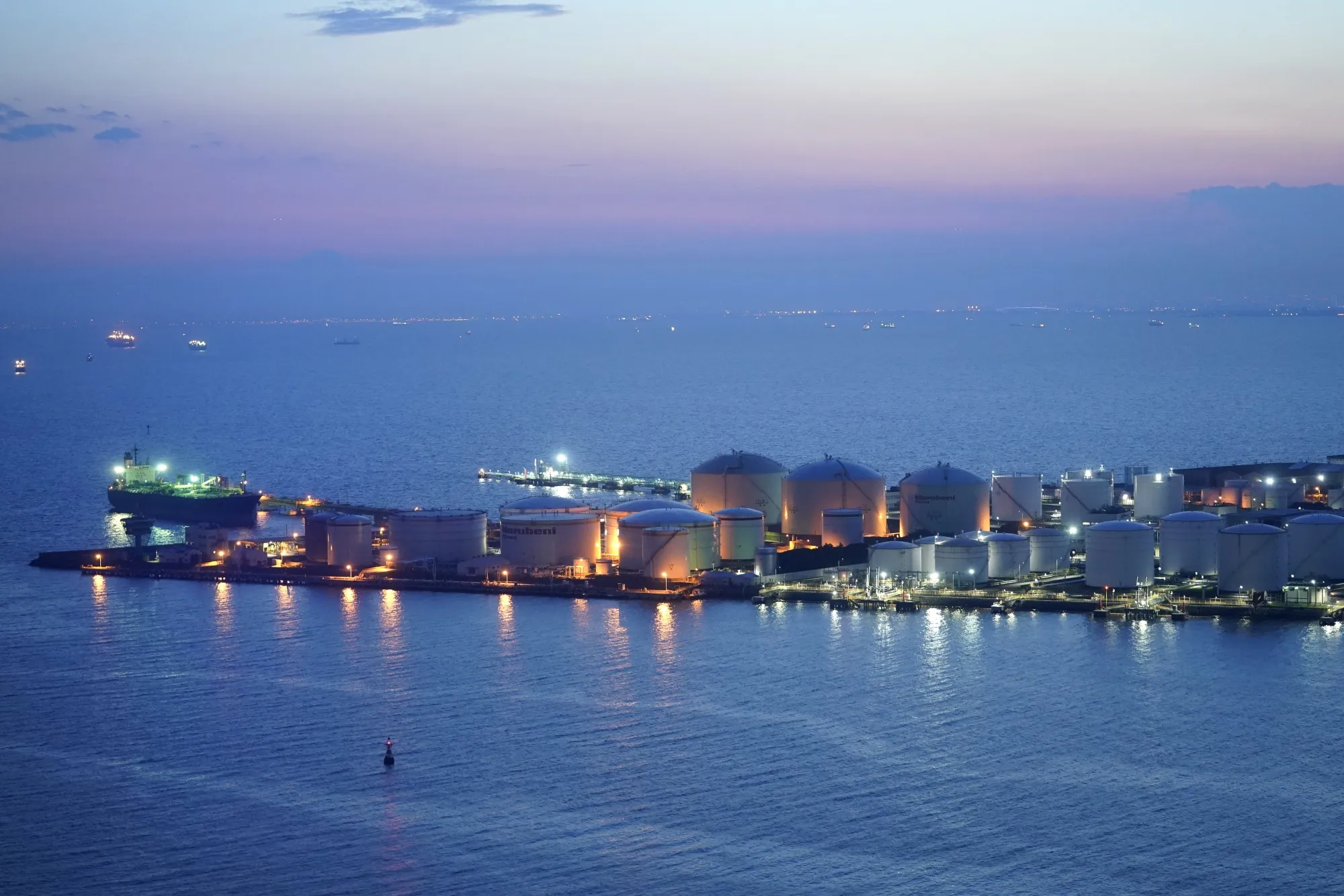 Marubeni Ennex Corp. tanks&nbsp;in Chiba, Japan.