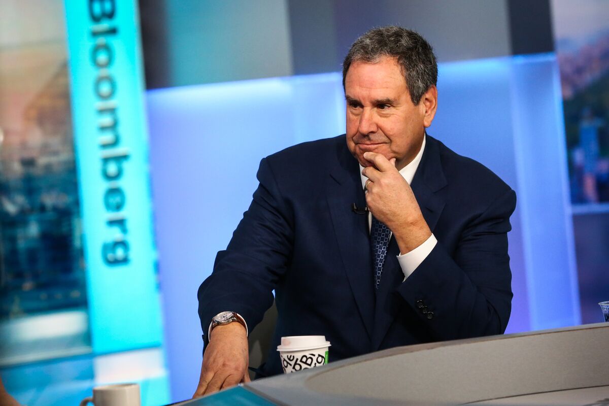 Aramark CEO to Retire Amid Pressure From Activist Investor