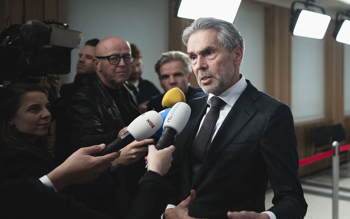 China to Resume Nexperia Chip Exports, Dutch PM Schoof Says