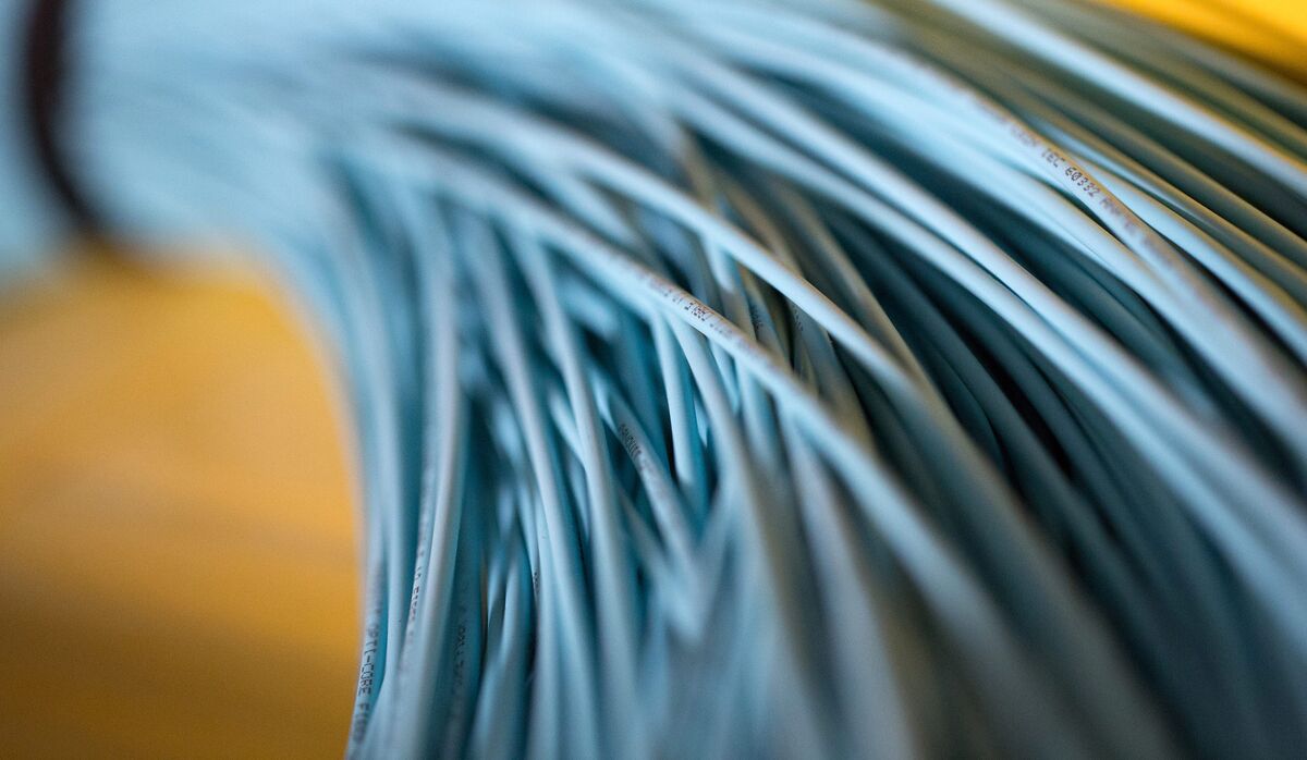 Deutsche Glasfaser Seeks Bank Talks as Plan to Raise Cash Fails