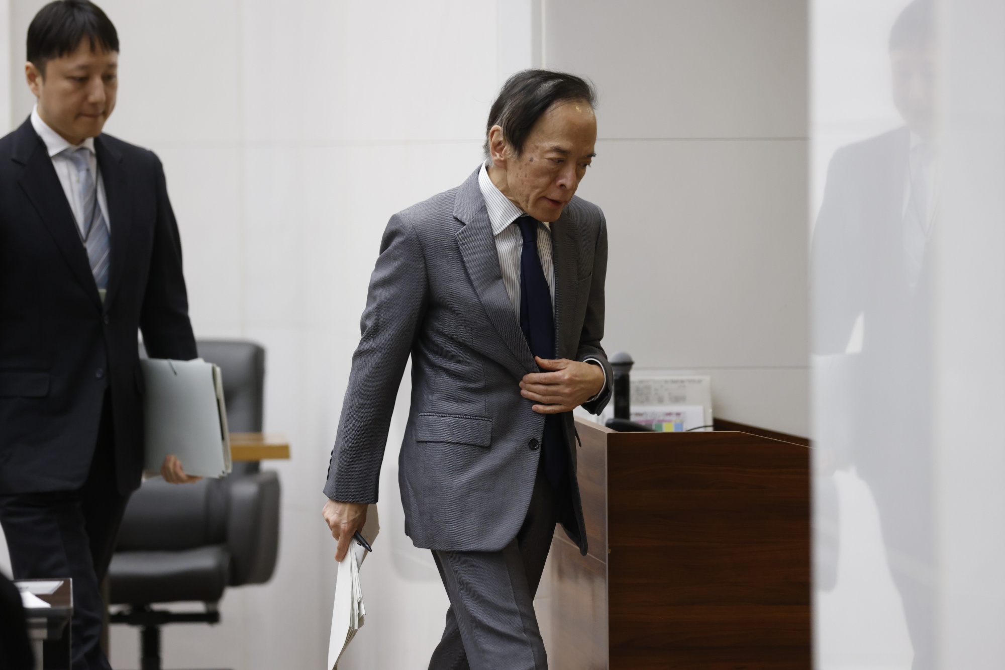 BOJ's Ueda Attempts A Tough Sale Of Rate Hikes During Recession - Bloomberg