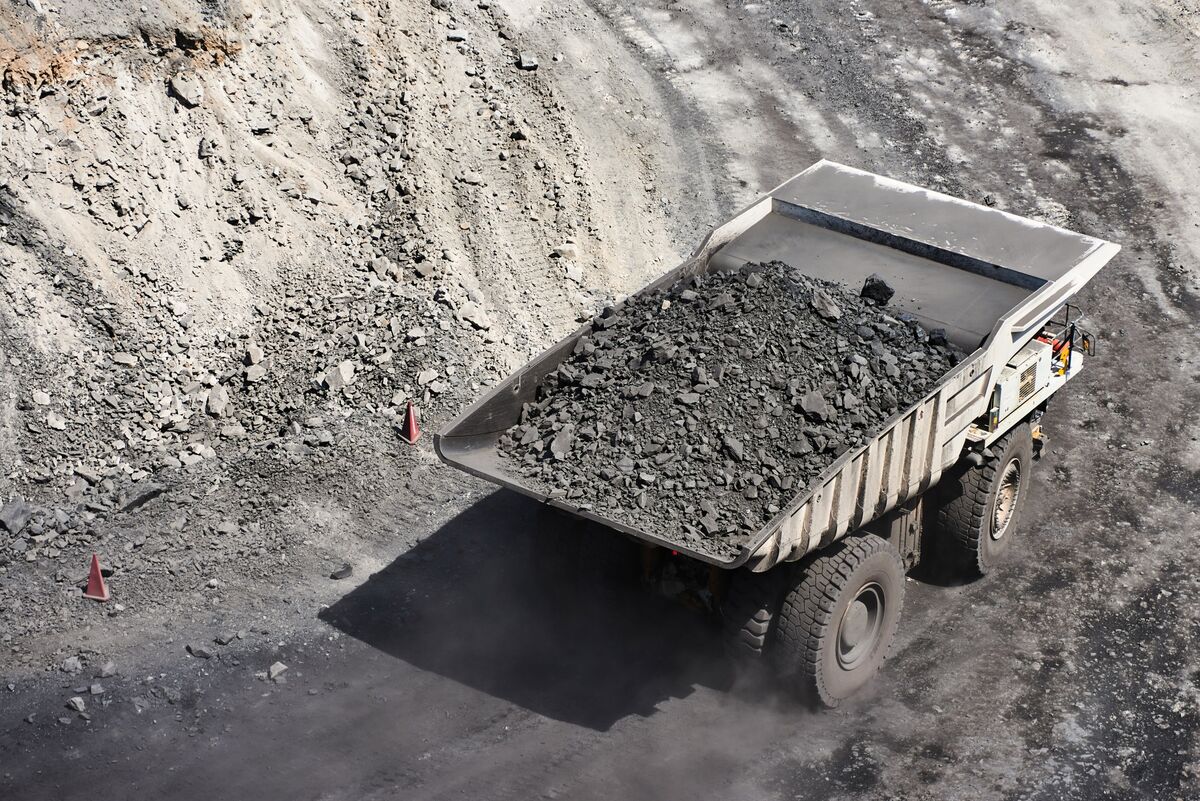 China’s Commodities Imports Rise as Seasonal Demand Revives