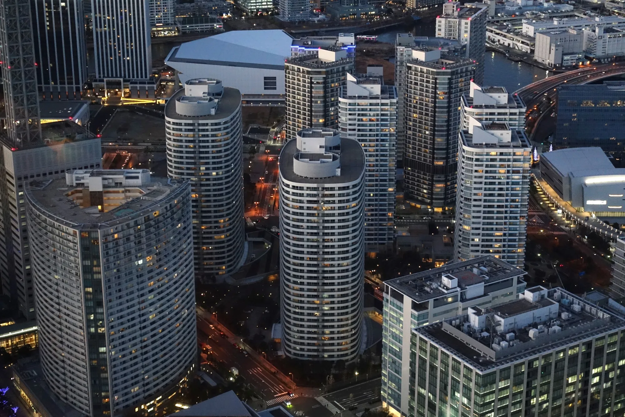 日本の不動産狙うアクティビスト、高市政権で増勢へ－含み益拡大期待