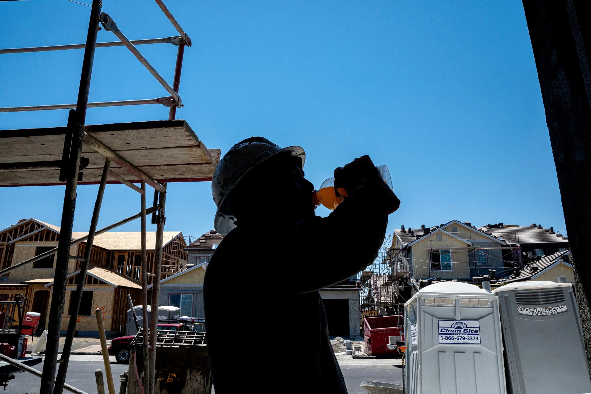 A construction worker hydrates during a heat wave in Folsom, California,&nbsp;on&nbsp;July 3.