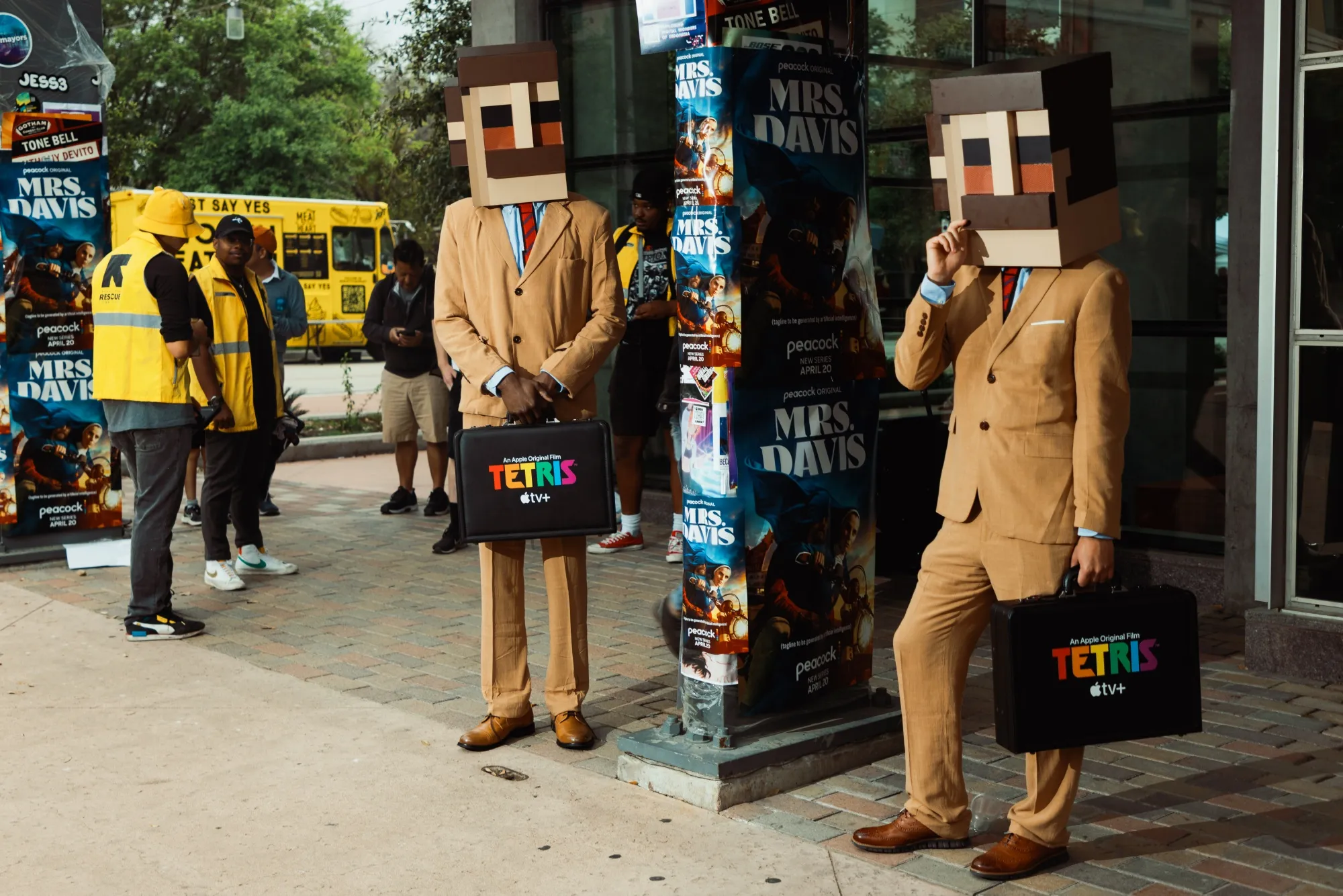 Tetris Movie on Apple TV+ Tells an (Almost) True-to-Life Story - Bloomberg