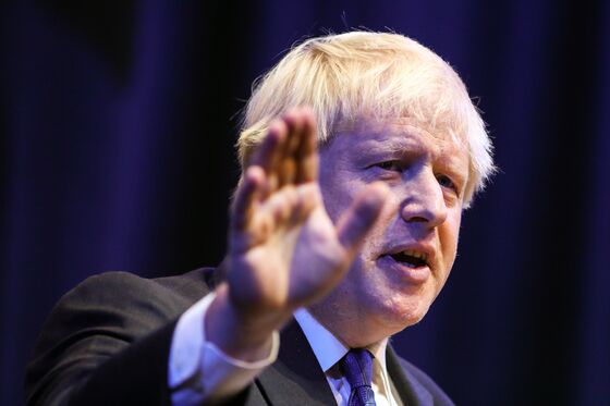 Trump Boosts Johnson in U.K. Leader Race Before State Visit