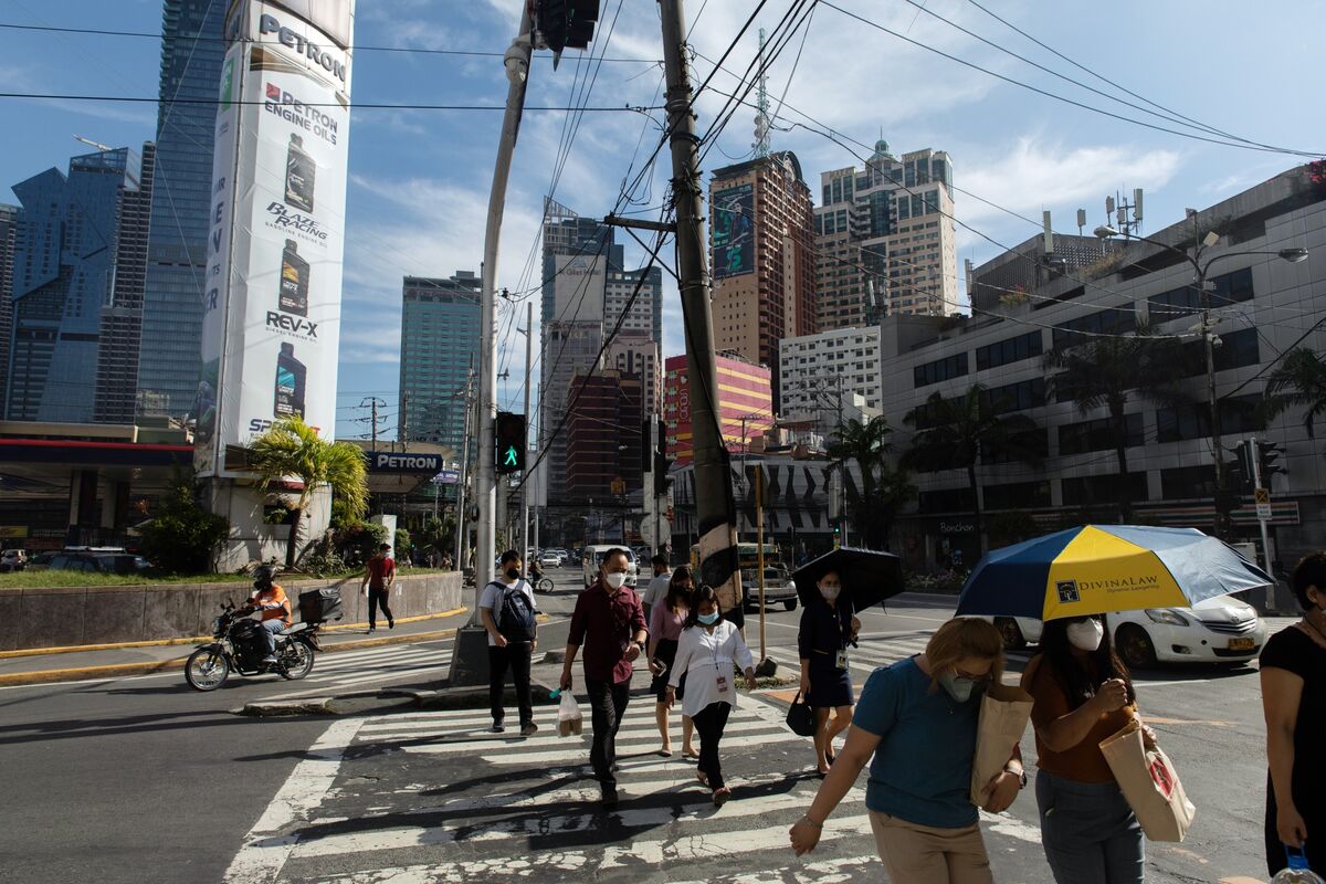 Philippine Raises Economic Growth Outlook For Next Years - Bloomberg