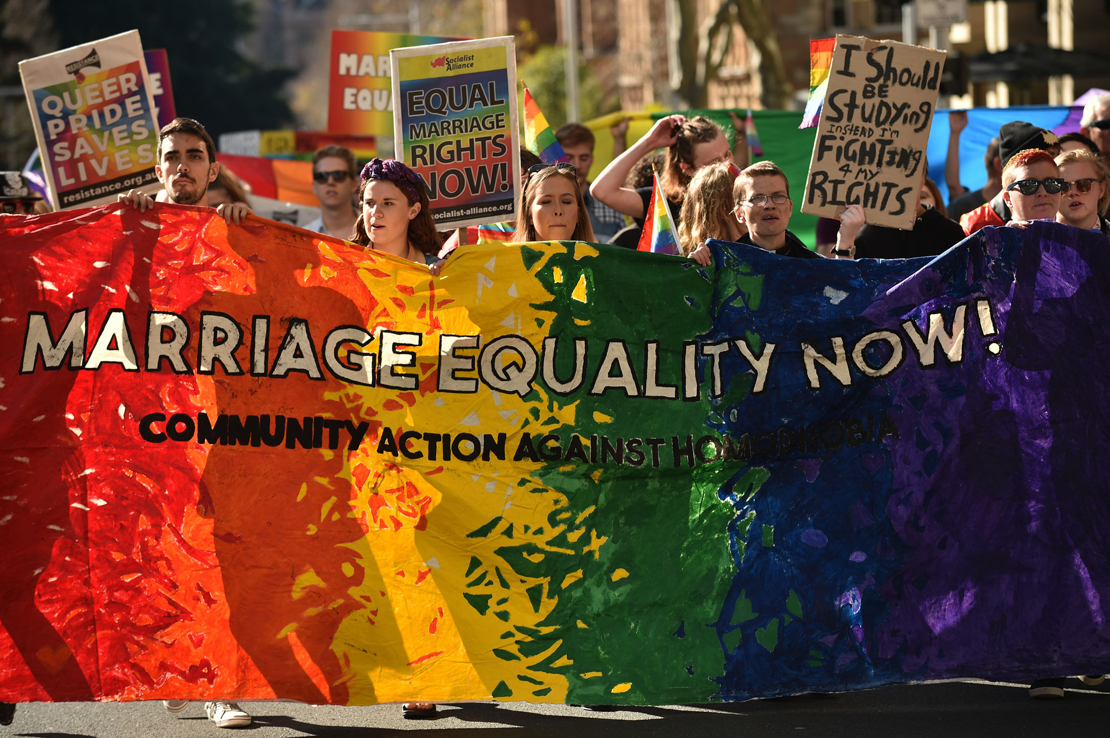 Aussie Gay Marriage Debate to Mailboxes Bloomberg