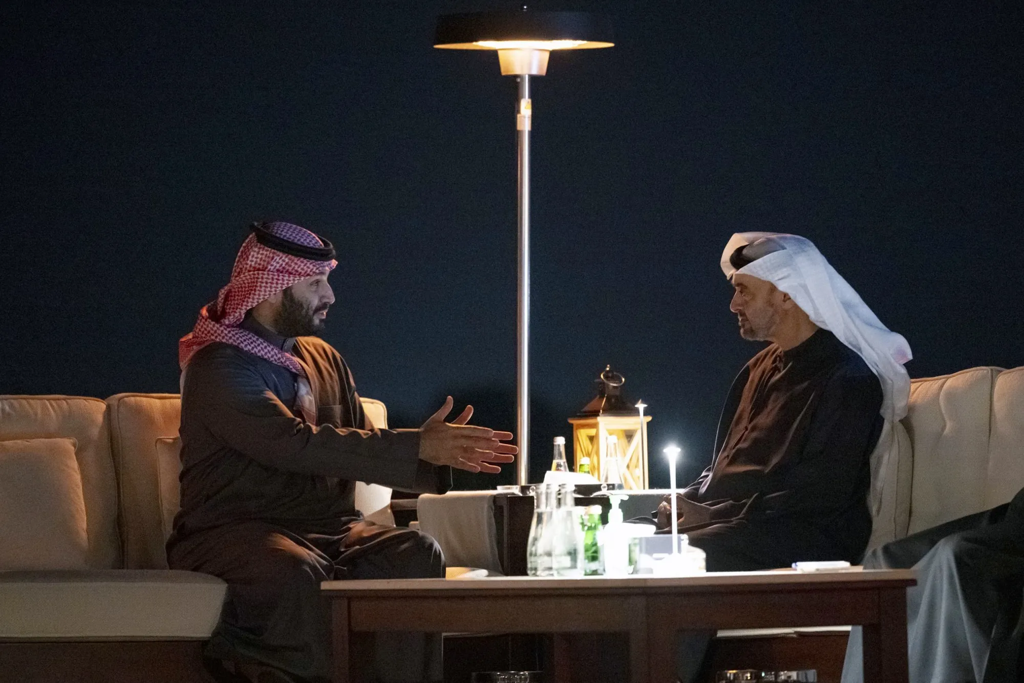 3 تريليونات دولار على المحك.. خلاف الرياض وأبوظبي يربك عمالقة المال 26 نون بوست