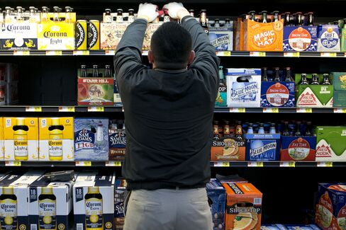 Wal-Mart Stacking Beer in Aisles to Double Alcohol Sales