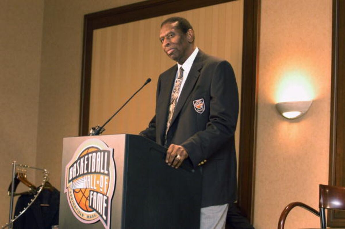 earl lloyd net worth - Ilustrasi 3