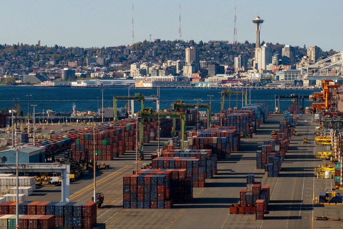 Global FX Trading Soars to $9.6 Trillion Amid Tariffs, BIS Says