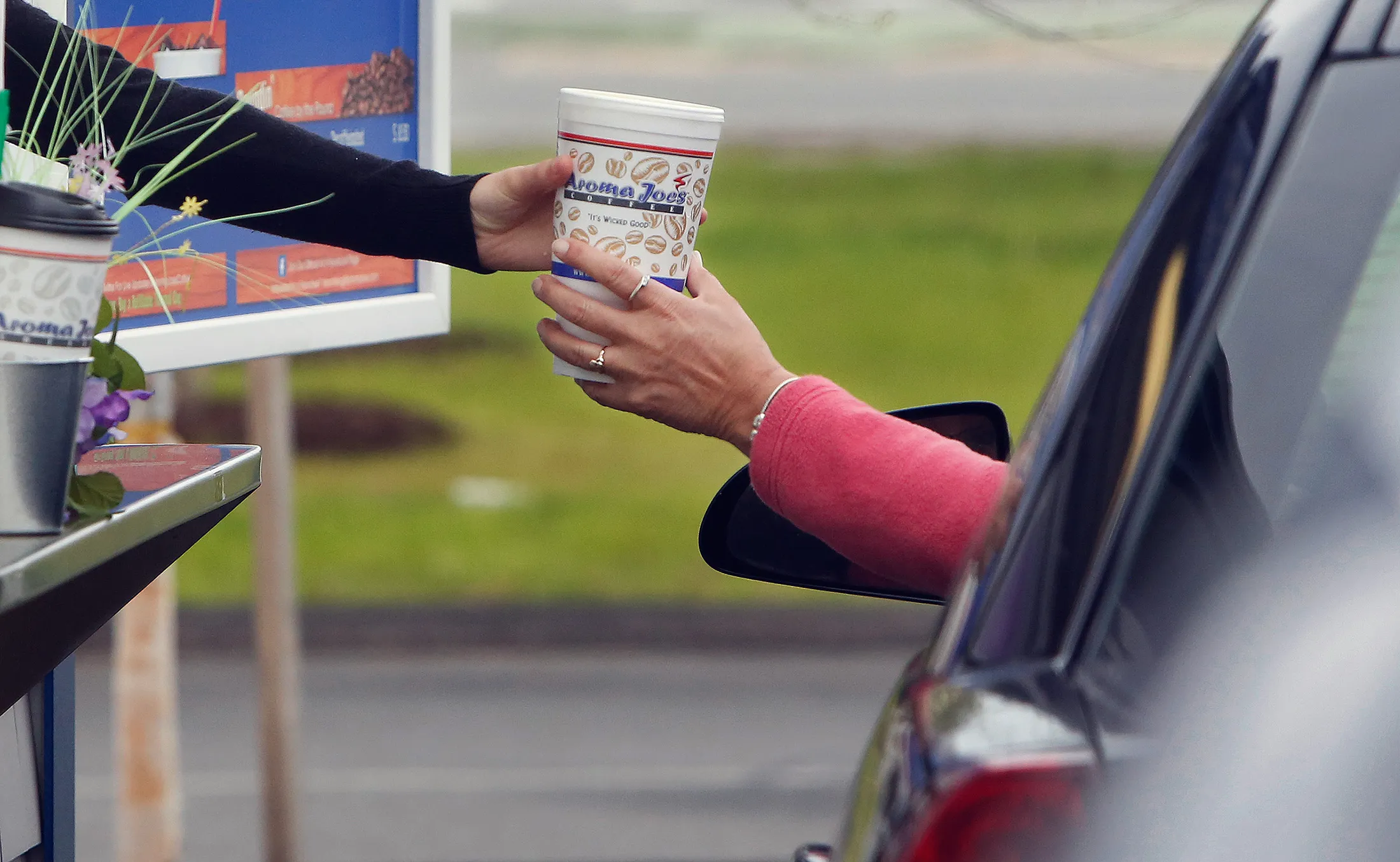 1485166660_COFFEE