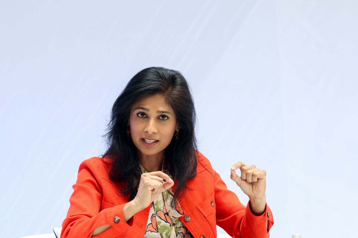 ⚫️ BLOOMBERG: "Fondo Monetario Internazionale: Gita Gopinath avverte sui rischi dell'indebitamento globale"