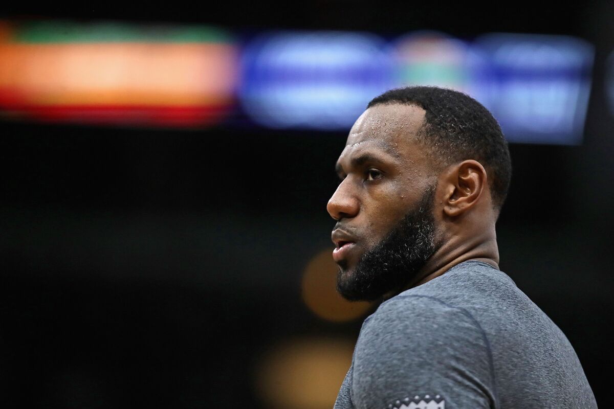 LeBron James to Be Executive Producer of Boxing Series - Bloomberg