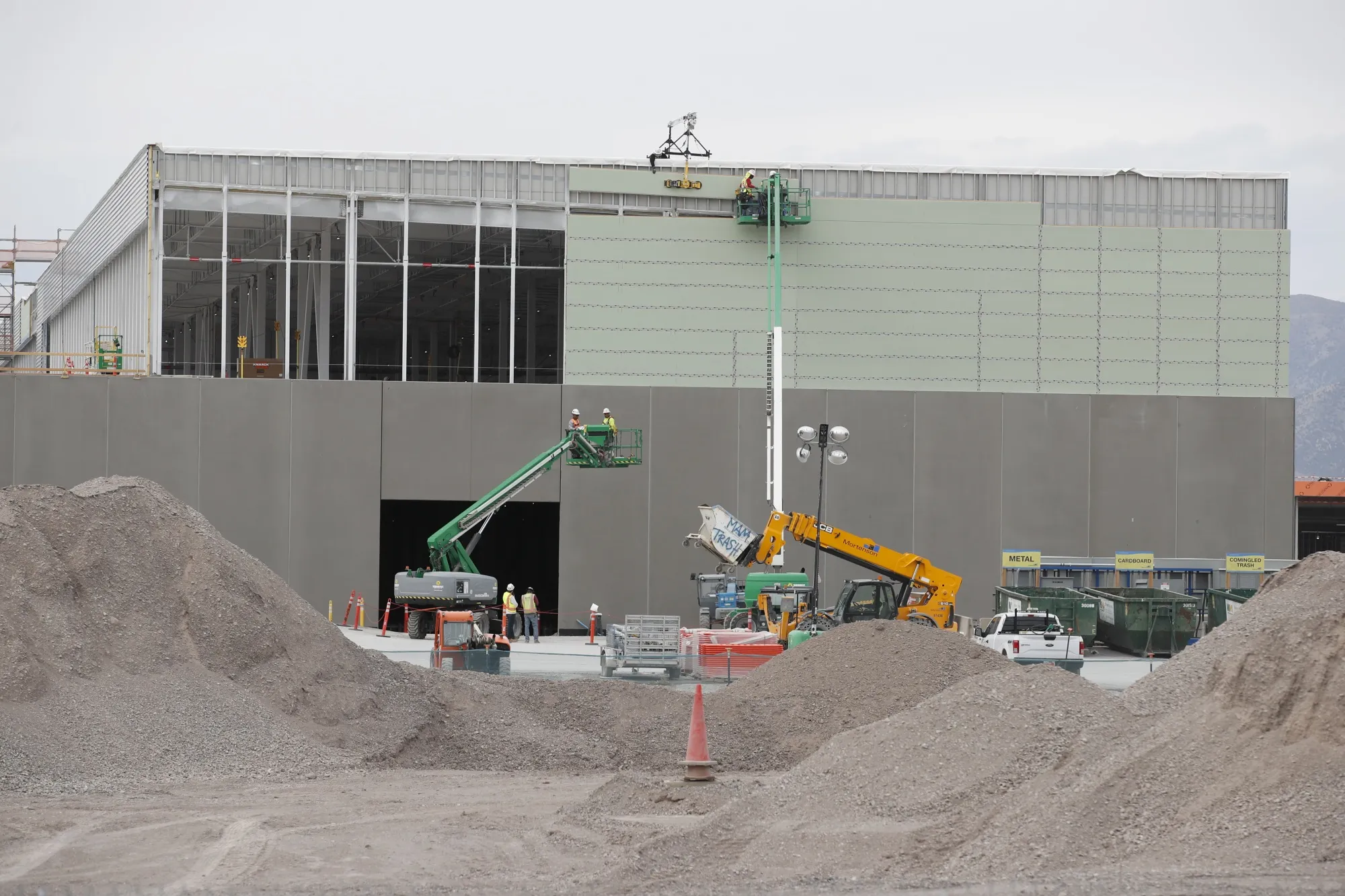 Data centers for AI will need electrical equipment and air conditioners.