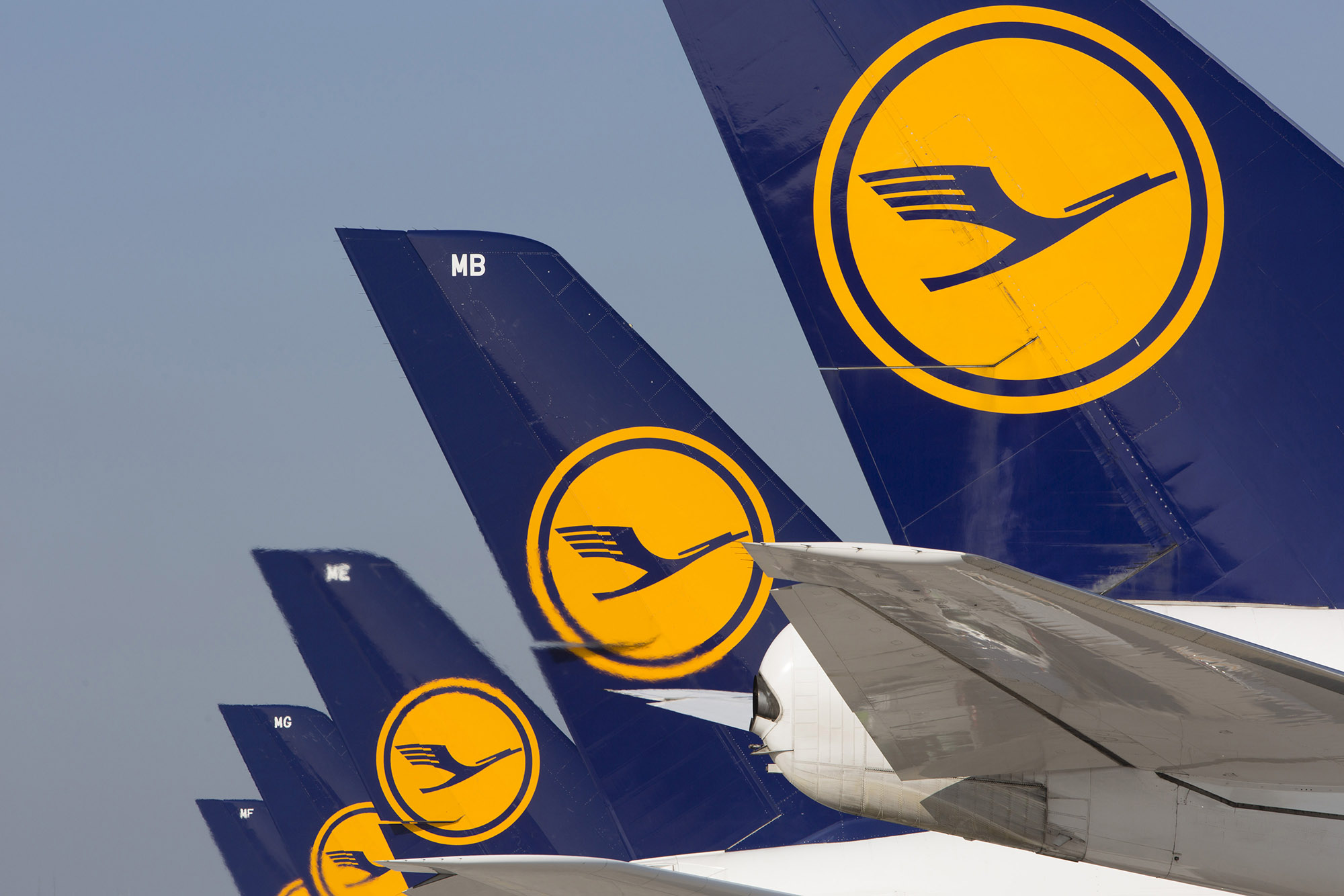 Lufthansa Working With Banks On $3.7 Billion Capital Raise - Bloomberg