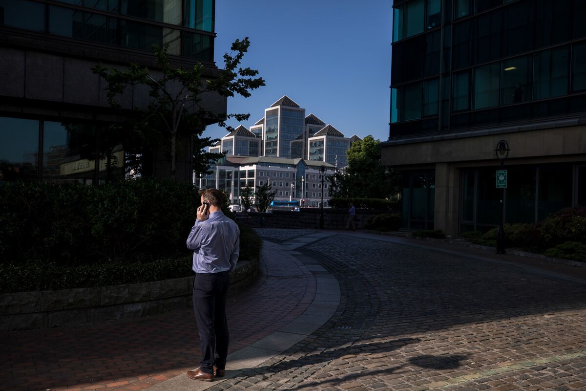 Irish GDP to Contract, But Domestic Economy to Grow, ESRI Says