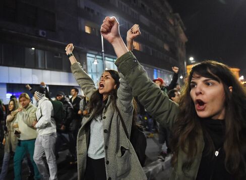 ROMANIA-ACCIDENT-FIRE-PROTEST
