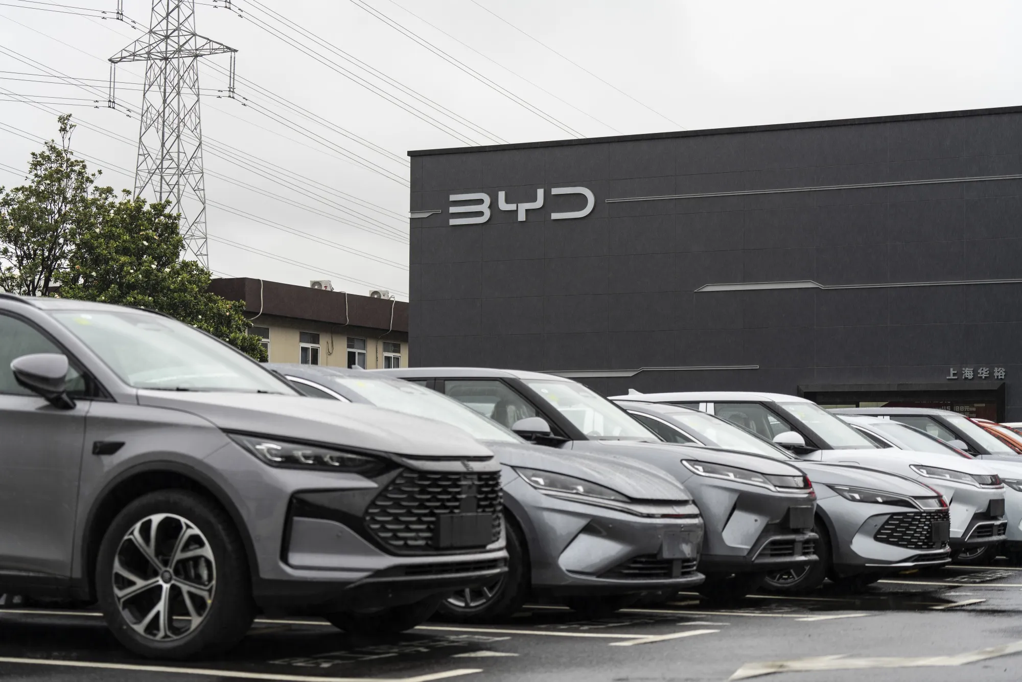 Vehículos de BYD Co. en Shanghai, China.