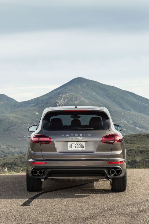 The 2016 Porsche Cayenne e-Hybrid has a $4,100 infotainment system that includes two 10.1-inch touchscreens placed on the backrests of the front seats, a DVD player, and routers that allow you to use the Internet on a dedicated browser.