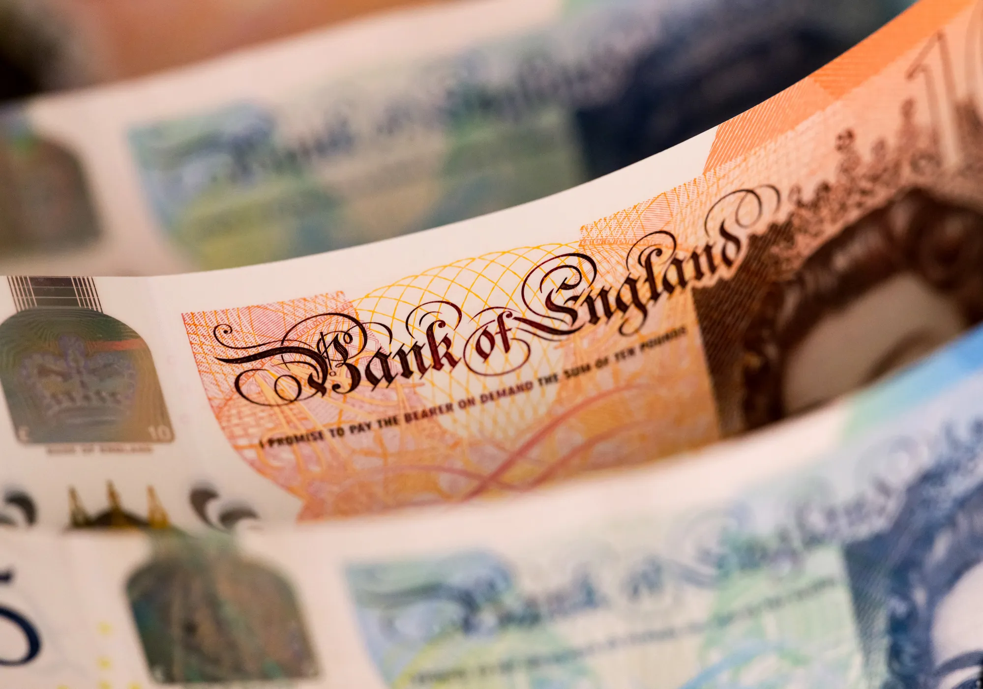 Slumping Pound Makes Everyone A Currency Trader As Brexit Looms 