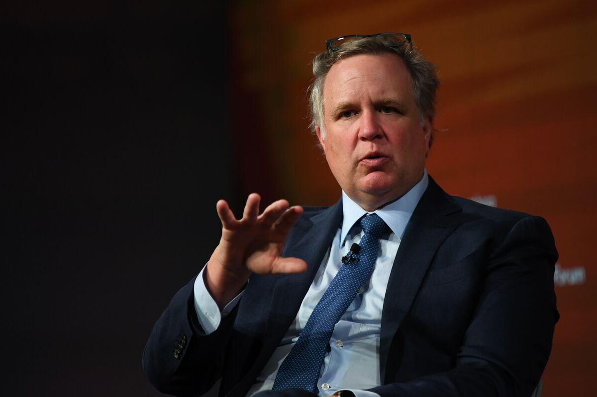 Sixth Street’s Easterly Calls Out Peers’ Retail Marketing Push