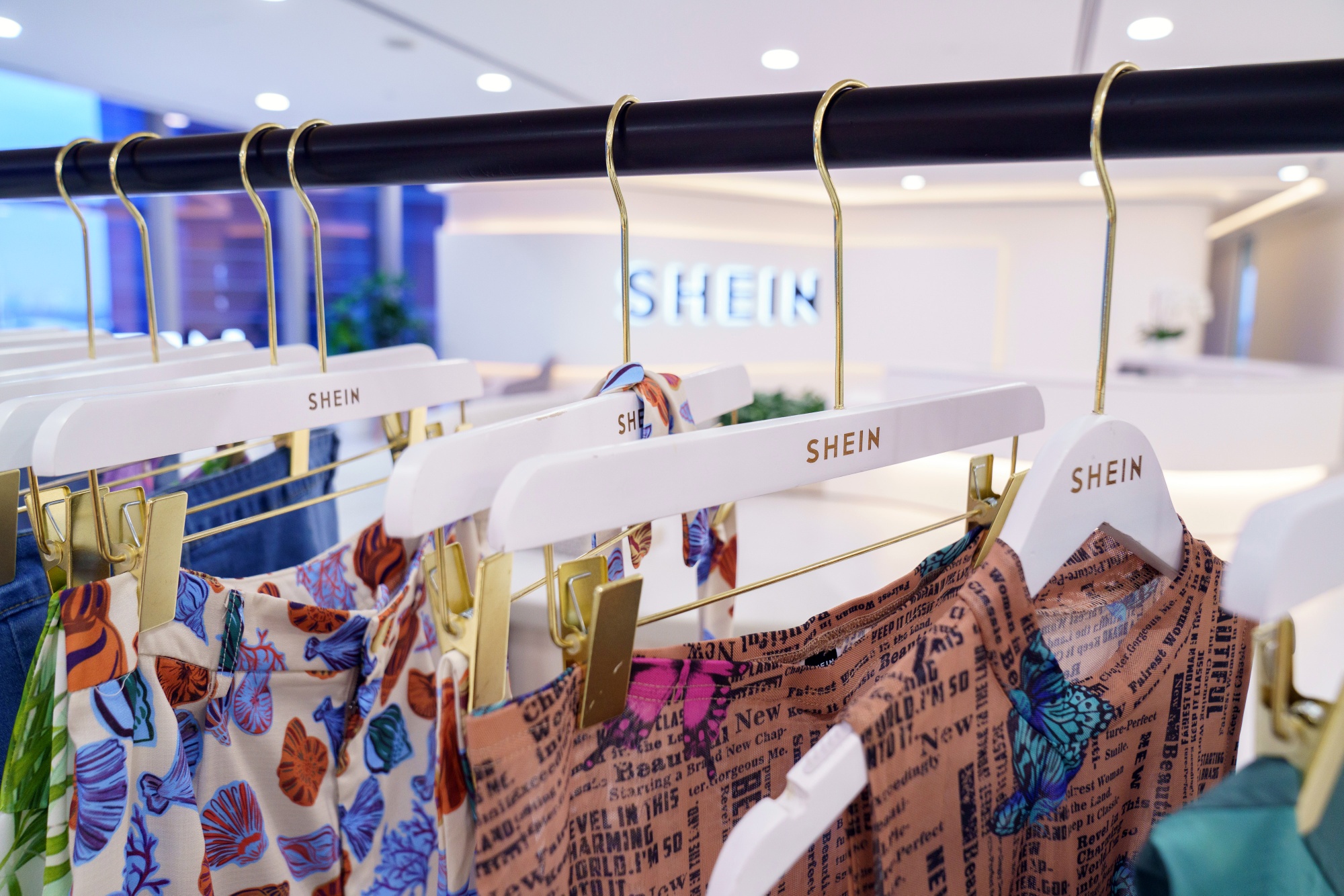 Shein's U.S. Expansion Adds Pressure for Fast-Fashion Competitors