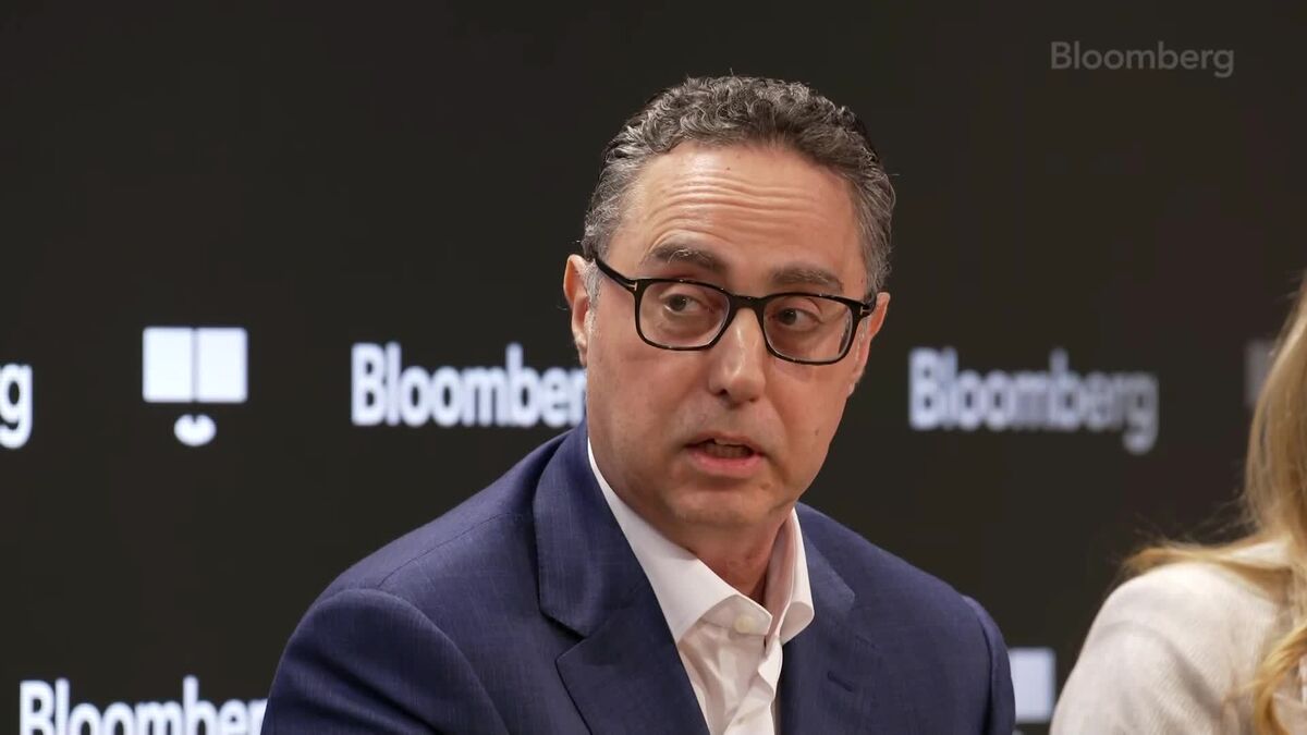 DoubleLine's Cohen Warns of AI Bubble Coming to Credit Markets