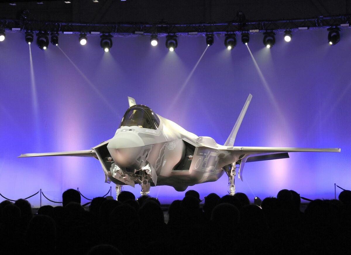 Pentagon Sees Lockheed F35 Deliveries Falling Behind This Year Bloomberg