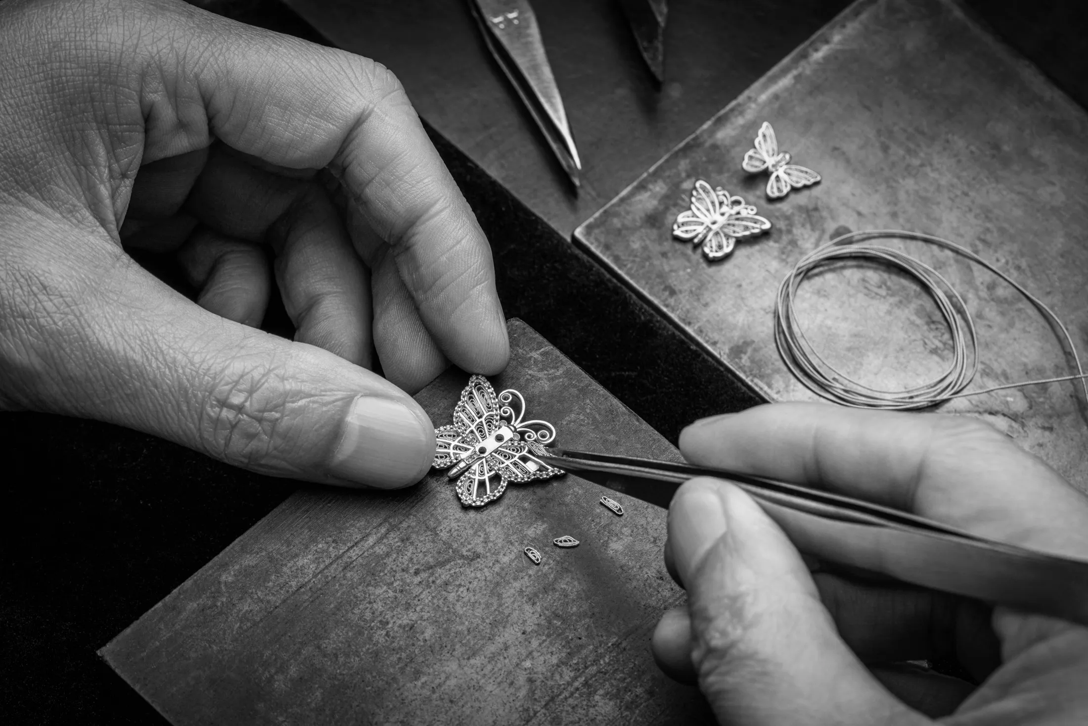 An artisan works on a Laopu Gold product&nbsp;at its workshop.