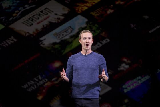 Facebook Merging Apps Could Bolster Ads, Defense Against Breakup