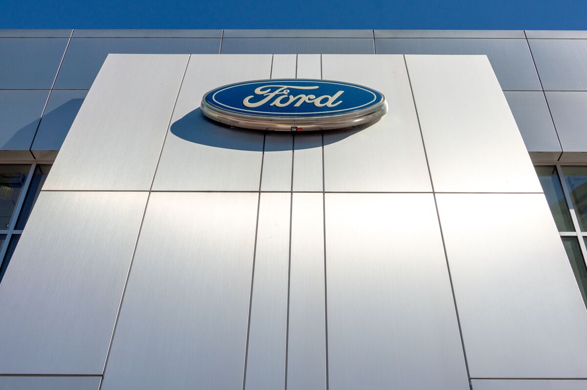 Cổ phiếu Ford tăng mạnh nhất trong 6 năm nhờ khả năng hợp tác với các nhà cung cấp dịch vụ điện toán đám mây lớn