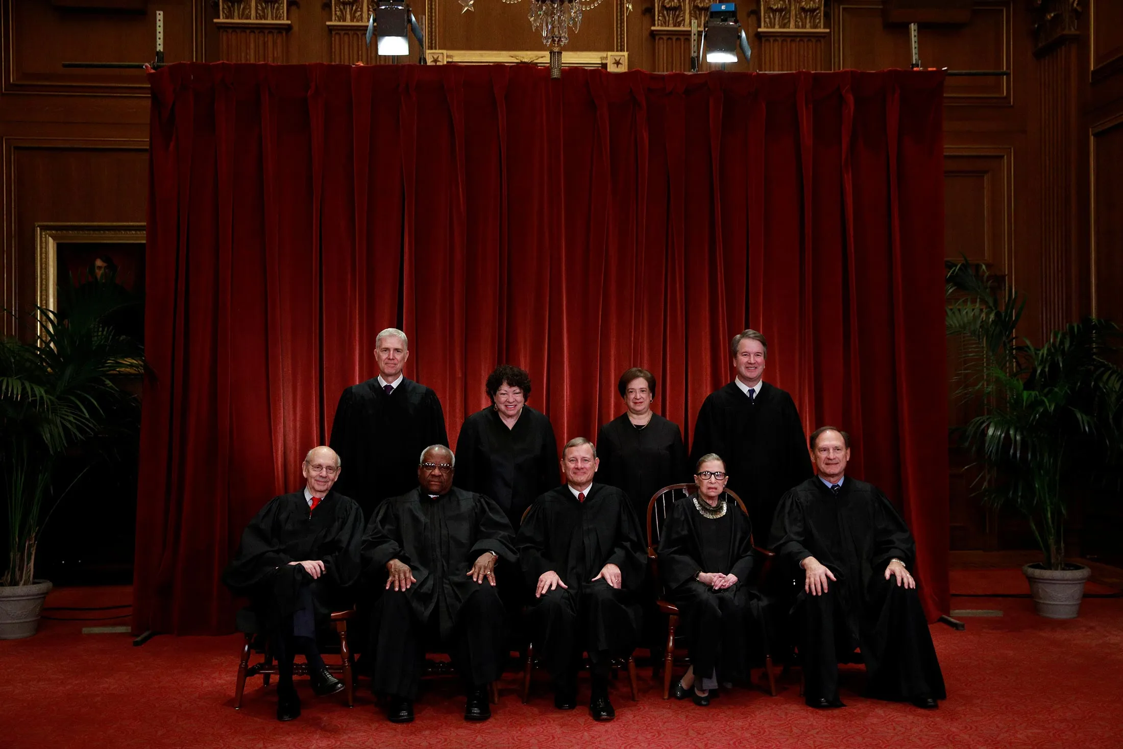 U.S. Supreme Court justices on Nov. 30, 2018.&nbsp;
