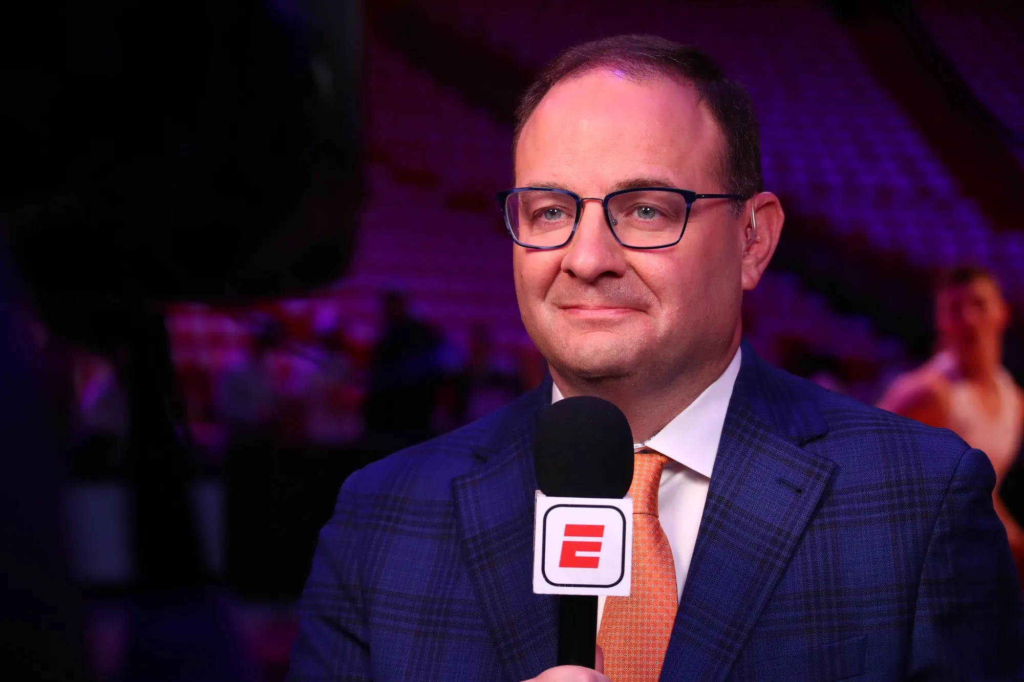 ESPN's Adrian Wojnarowski to Retire From Sports Reporting - Bloomberg