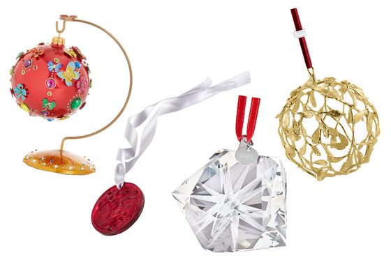 Try These Christmas Ornaments If You're in the Mood for a Change