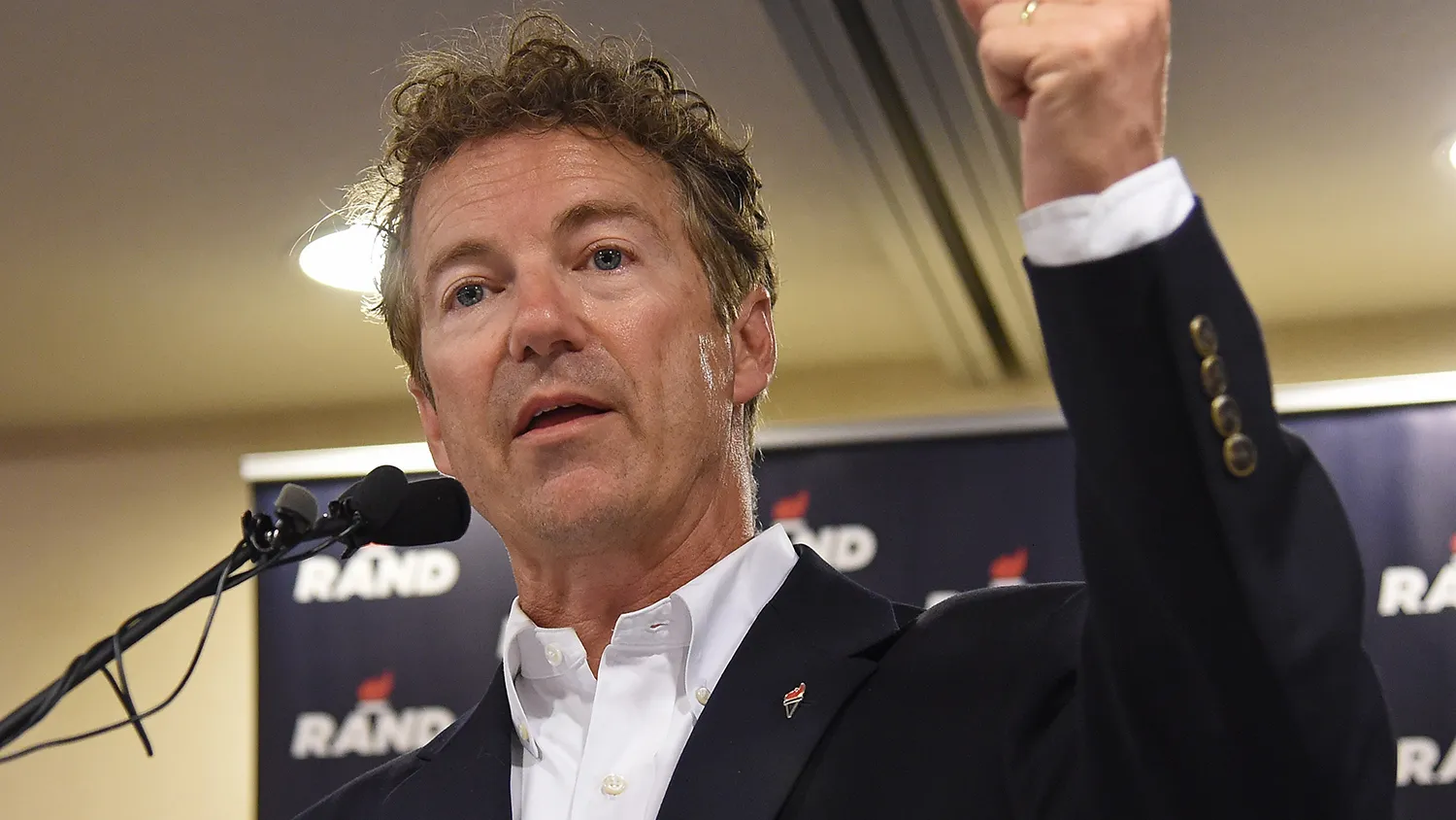 Republican presidential candidate U.S. Sen. Rand Paul (R-KY) speaks during a campaign stop at an Embassy Suites hotel on June 29, 2015 in Las Vegas, Nevada.
