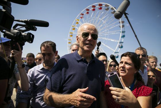 Biden in Iowa Says ‘Poor Kids’ Are Just as Smart as ‘White Kids’