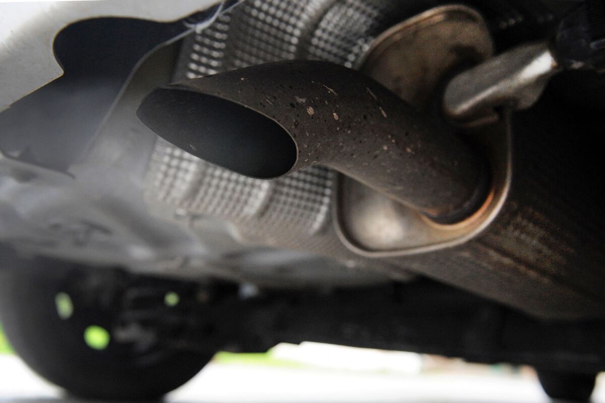 Carmakers Face Mass UK Trial a Decade After Dieselgate Scandal