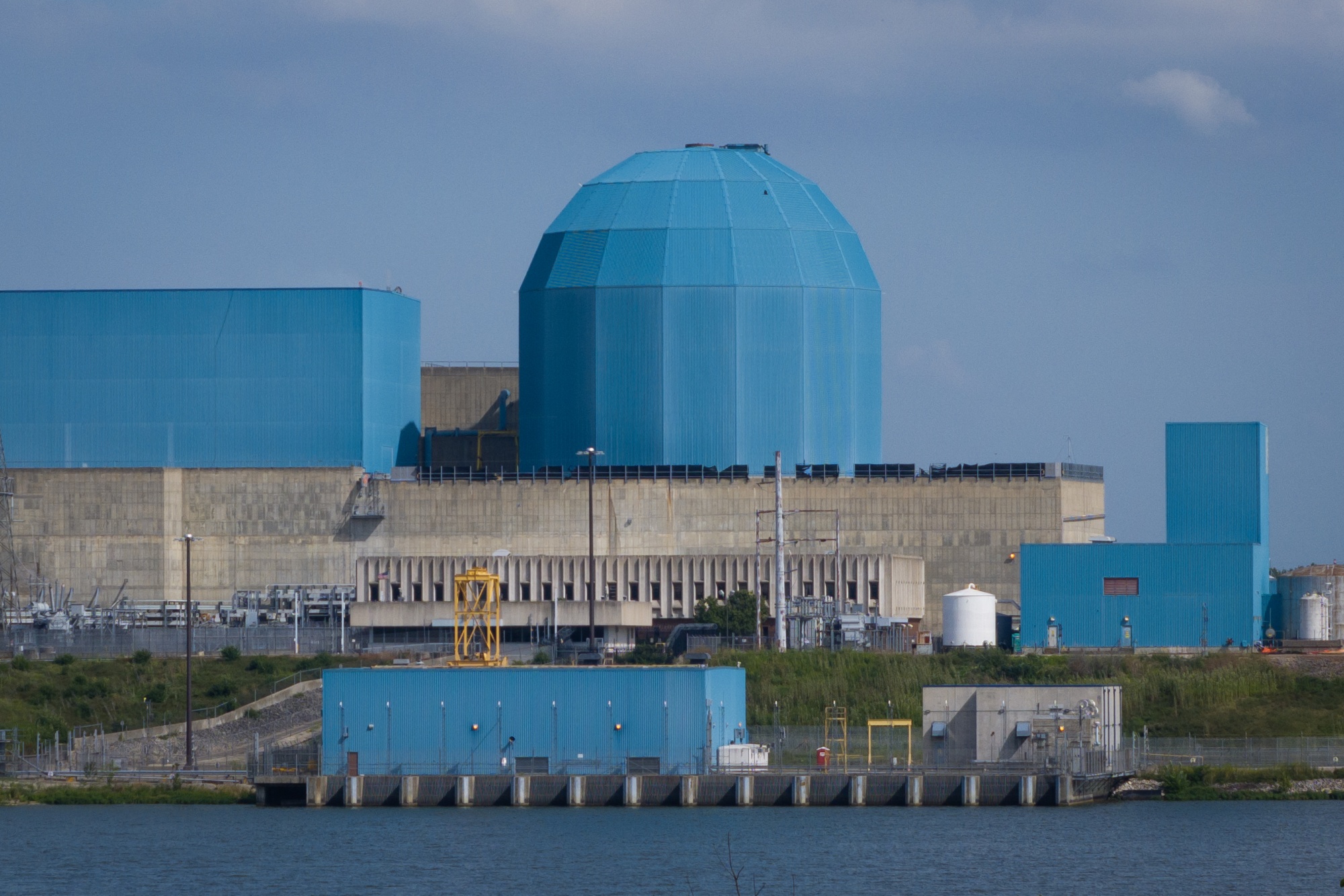 Image associated with story "Google, Constellation Energy Strike Deal for Nuclear Power"